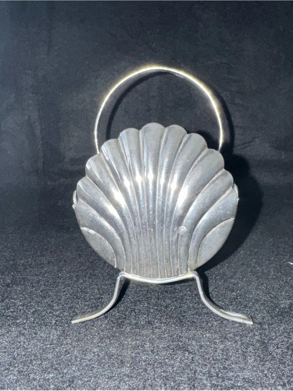 Vintage Leonard Silver Plate Pierced Biscuit Cracker Holder Metal Cradle Basket